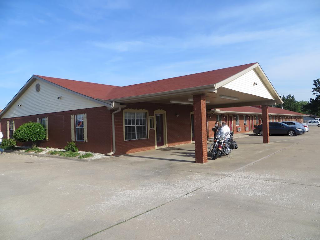 Regency 7 Rogers Motel Esterno foto