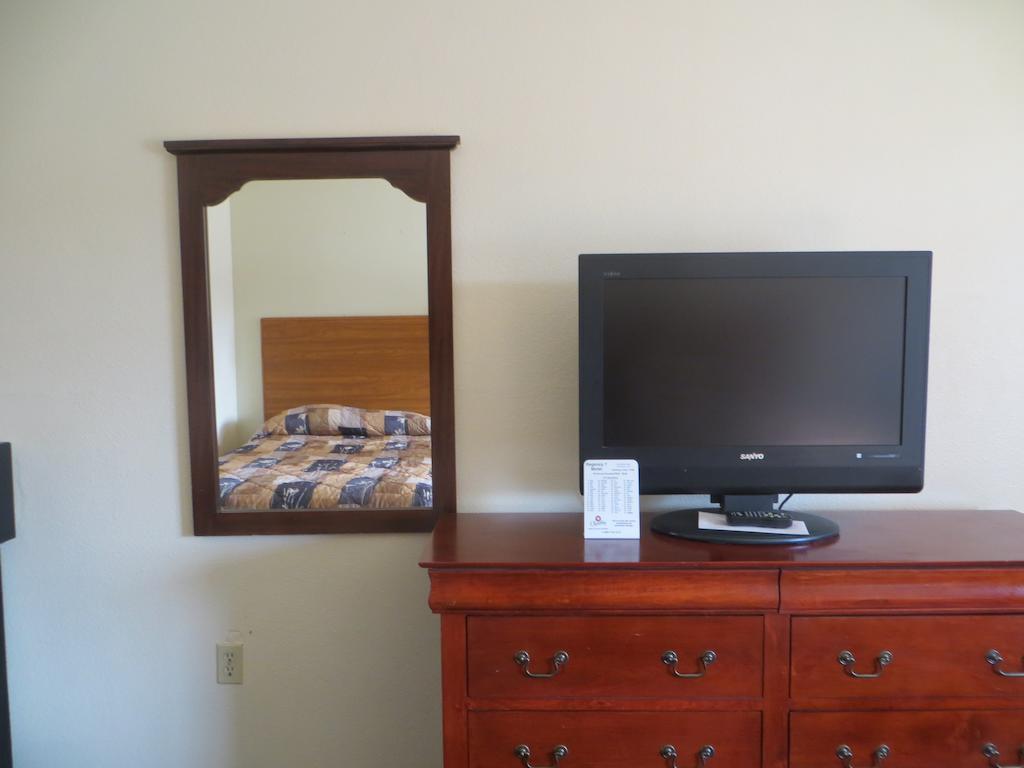 Regency 7 Rogers Motel Camera foto